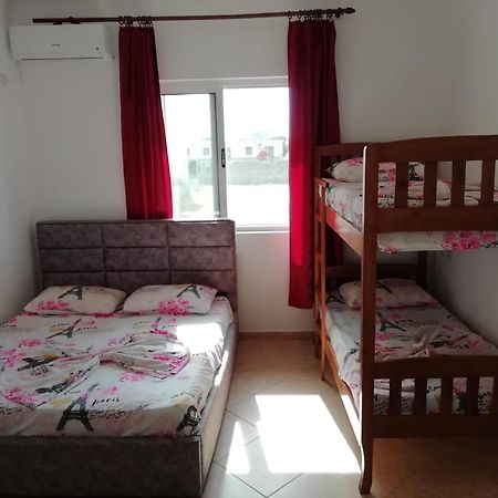Doçi Hotel Velipojë Buitenkant foto