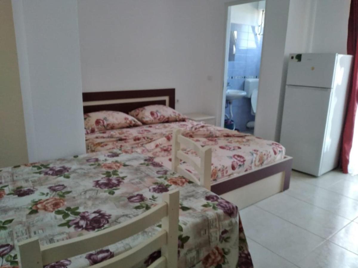 Doçi Hotel Velipojë Buitenkant foto
