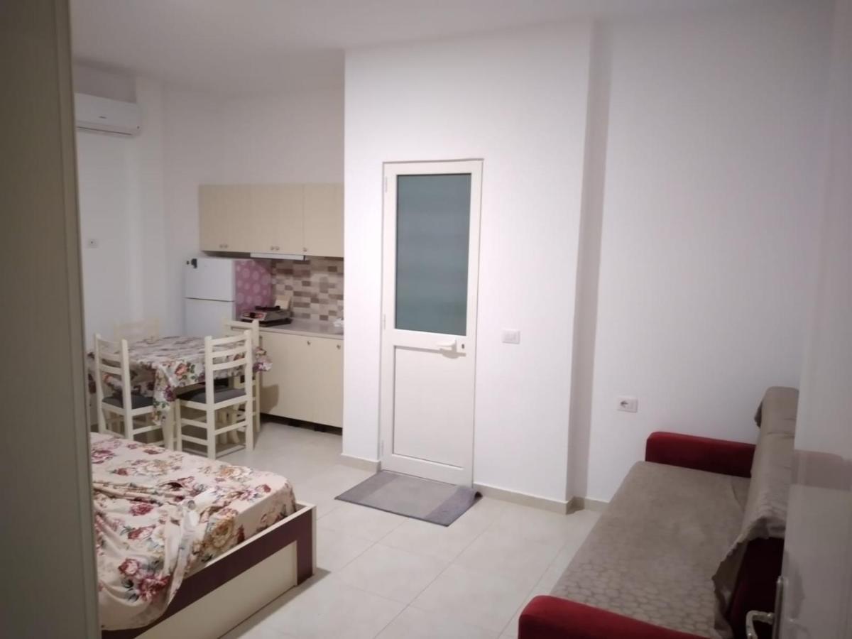 Doçi Hotel Velipojë Buitenkant foto