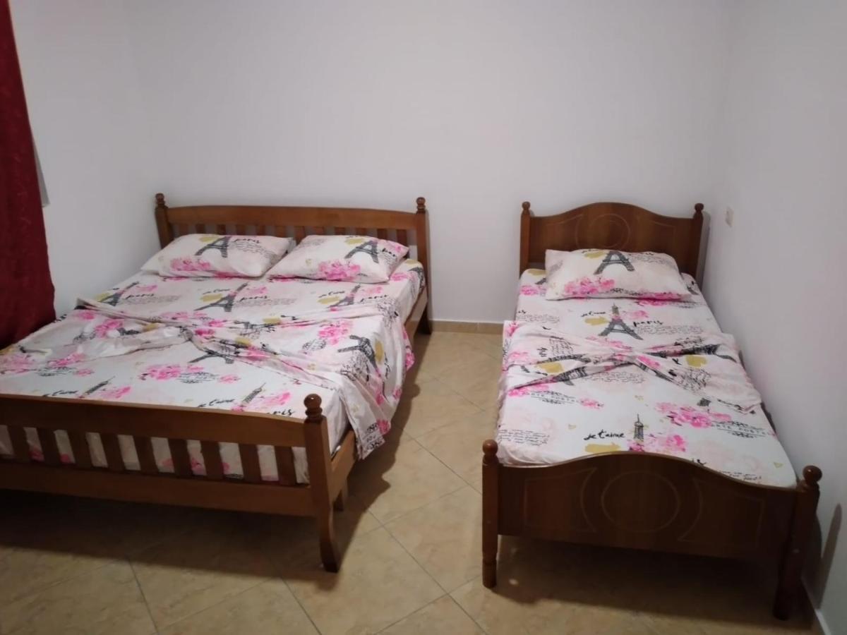 Doçi Hotel Velipojë Buitenkant foto