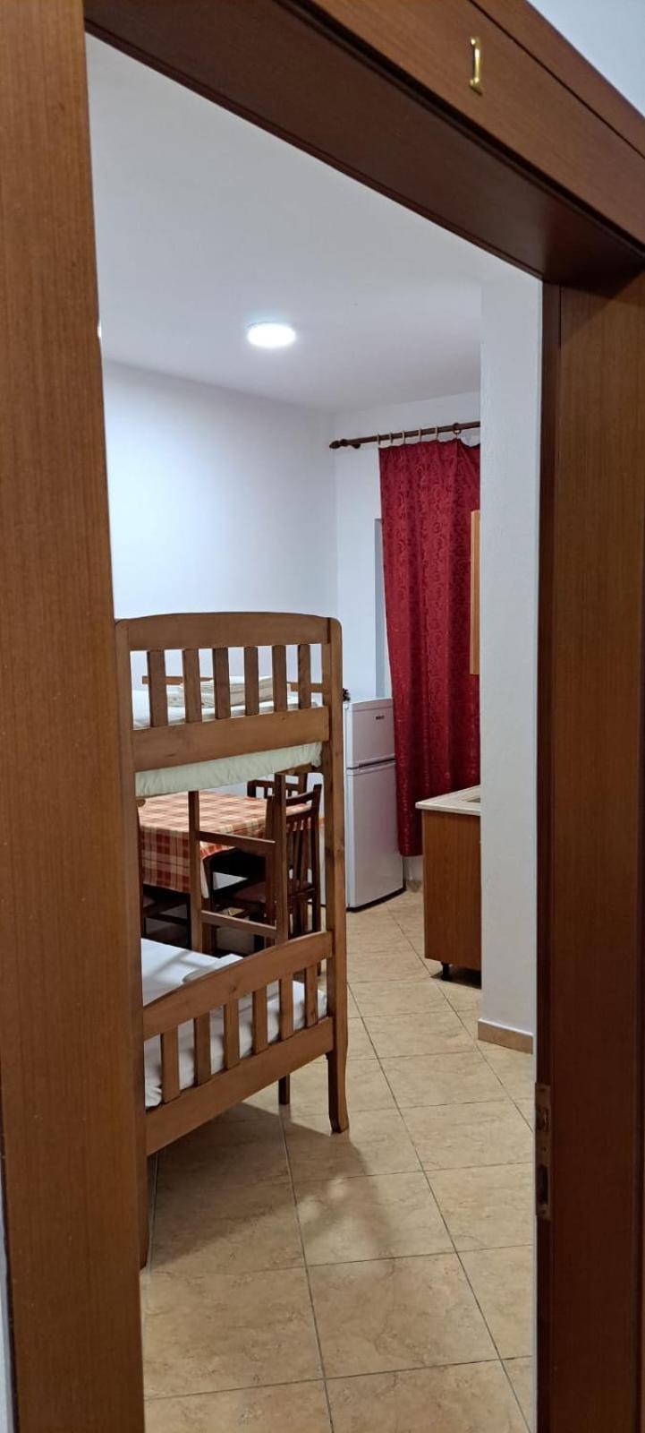 Doçi Hotel Velipojë Buitenkant foto